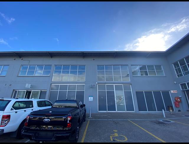 114M² OFFICE TO LET IN BROOKLYN